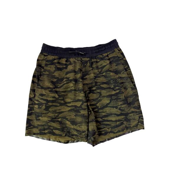 Men's Lululemon channel cross Short - lined 7" - size M - Picture 1 of 7